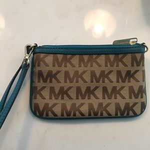 NWOT Michael Kors Wristlet